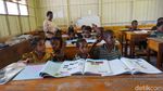 Senangnya Siswa Pedalaman Papua Mendapat Buku
