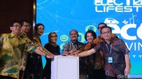 Peluncuran program ini juga dihadiri oleh Plt Dirut PLN Sripeni Inten Cahyani dan sejumlah pejabat terkait.