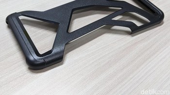 Asus memberikan case berdesain unik. Foto: Adi Fida Rahman/detikINET