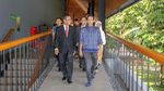Dikritik Terlalu Santai, Begini Gaya Nadiem di Pelantikan Rektor UI