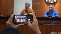 Presiden Joko Widodo hingga para pimpinan KPK terpilih diundang untuk hadir ke acara ini.