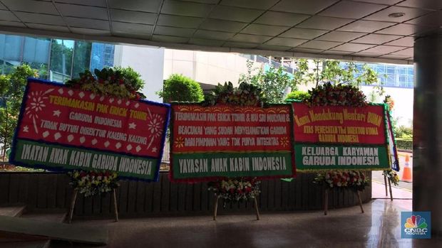 Dirut Garuda Dipecat, Lobby Kementerian BUMN Banjir Karangan 