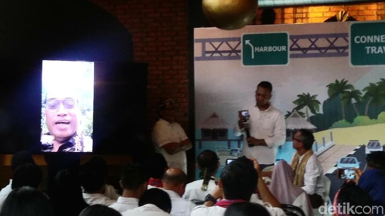 Menhub Budi Karya Sumadi via sambungan Whatsap (Randy/detikcom) Menhub Budi Karya Sumadi via sambungan Whatsap (Randy/detikcom)
