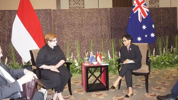  Menlu Retno bertemu dengan Menlu Marise Payne.