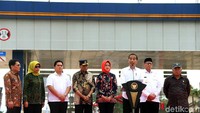 Dalam sambutannya, Jokowi mengungkapkan alasan pemerintah gencar membangun jalan tol. Pertama, Mantan Wali Kota Solo ini mengatakan akan memperlancar arus transportasi dan logistik dari Banten menuju Jakarta dan sebaliknya.