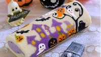 Bukannya seram, bolu gulung bertema halloween ini justru terlihat sangat menggemaskan. Foto: Instagram @ojiobachanok