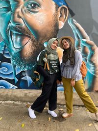 Serunya Berburu Mural Cantik Singapura yang Buat Instagram Makin Keren
