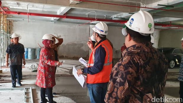 Alun-alun Suroboyo Ditargetkan Akhir Tahun Bisa Dilalui Pejalan Kaki