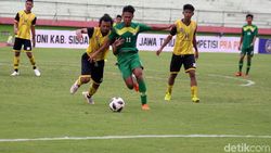 Tim Pra Pon Jatim Lumat Kalsel 6-1 Tim Pra Pon Jatim Lumat Kalsel 6-1