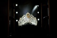 Mewahnya Mahkota Miss Universe 2019, Bertabur 1.770 Berlian 