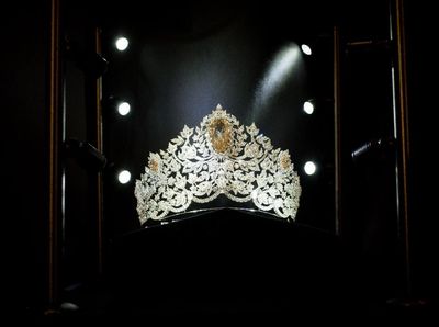 Melihat Lebih Dekat Mahkota Baru Miss Universe Senilai Rp 70 Miliar