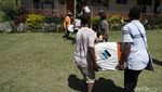 Senangnya Siswa Pedalaman Papua Mendapat Buku