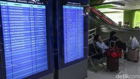 Direktur Utama KAI Edi Sukmoro menjelaskan jumlah armada tersebut naik 2,5% dari periode yang sama tahun sebelumnya. Pada 2018, KAI mengoperasikan sebanyak 394 KA meliputi 346 KA Reguler dan 48 KA Nataru.