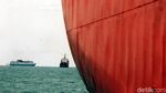 Melihat Kesibukan Lalu Lintas Penyeberangan di Pelabuhan Merak