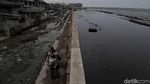Tanggul Laut Jakarta dari Bocor Hingga Jebol