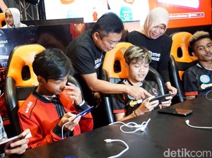 Berjam-jam di Depan Monitor, Atlet eSports Hadapi Risiko Mata Kering