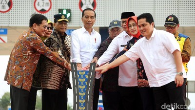 Momen Jokowi Resmikan Tol Kunciran-Serpong