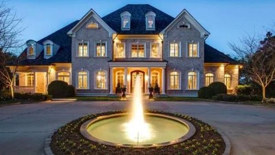 Kelly Clarkson Jual Rumah Rp 105 M, Ada Tempat Spa dan Dermaga Pribadi