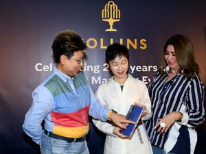Rayakan 200 Tahun Collins dengan Ragam Kreasi Pribadi