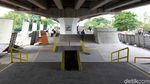 Melihat Skatepark di Kolong Flyover Pasar Rebo yang Hampir Rampung