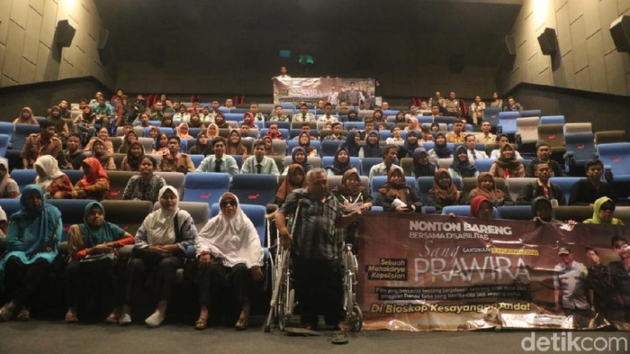 Polisi di Kota Kediri Ajak Penyandang Disabilitas Nobar Sang Prawira