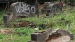 Potret Muram TPU Menteng Pulo 2 yang Memprihatinkan