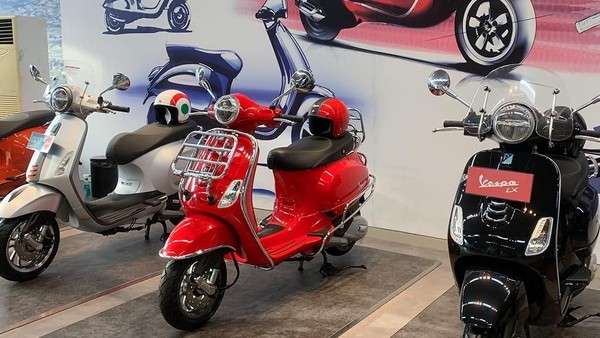 Menengok Diler Baru Piaggio di Surabaya Timur