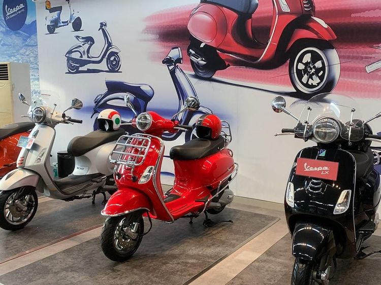 Menengok Diler Baru Piaggio di Surabaya Timur