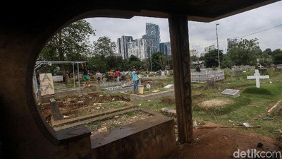 Cerianya Anak-anak di Ibu Kota Bermain Layang-layang