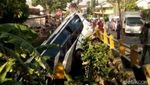 5 Orang Tewas Imbas Bus Pariwisata Terjun ke Sungai di Blitar