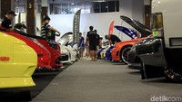 Tercatat beragam komunitas ikut terjun di antaranya Blackmailz menerjunkan 33 unit mobil, lalu disusul dengan Uber Garage yang mempersembahkan 24 unit mobil jagoannya. Selain itu ada Ublo Lifestyle yang membawa 18 unit mobil, dan AL Motorsport membawa 13 unit mobil.
