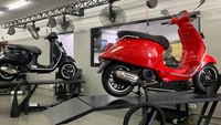 Diler terbaru dengan luas 375 m2 ini termasuk showroom dan bengkel dengan konsep Motoplex yang memiliki layanan 3S (Sales, servis, spare parts). Istimewa/Dok. Piaggio Indonesia.