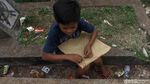 Cerianya Anak-anak di Ibu Kota Bermain Layang-layang