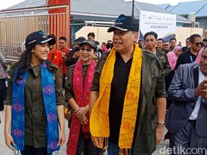 Chairul Tanjung Beri Motivasi Siswa Sekolah di Palu Jadi Pengusaha