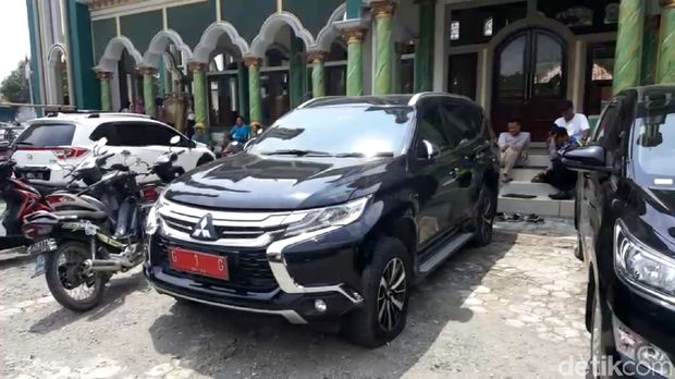 Tolak Proyek Waduk, Warga Kepung Bupati Brebes dan Gembosi Mobil Dinas