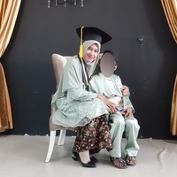 Dalam berkas putusan PA Bangkinang Mellya menyodorkan bukti puluhan chatting UAS dengan seorang perempuan Malaysia, inisial LA. Akan tetapi, pengacara UAS, Hasan Basri, menjelaskan chat yang dijadikan bukti oleh Mellya terjadi pada Oktober 2019. Sementara gugatan cerai telah dilayangkan pada Juli 2019. Putusan cerai diketahui dijatuhkan pada 3 Desember 2019. Foto: Instagram