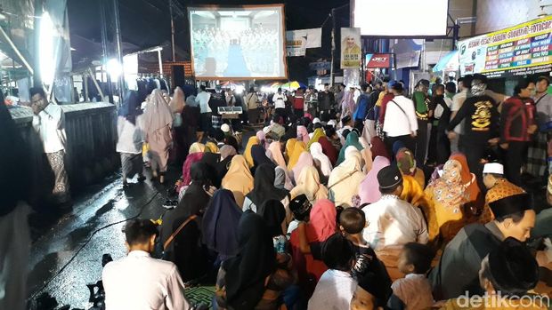 Ada Penolakan, Gus Muwafiq Tetap Ceramah di Solo