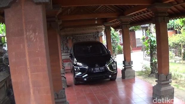  Rumah I Gusti Ngurah Askhara Danadiputra yang akrab disapa Ari Askhara