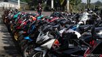Aksi Adu Geber Pebalap di CBR Race Day 2019