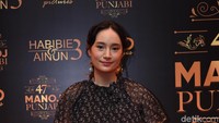 Tatjana Saphira saat menghadiri ulang tahun Manoj Punjabi. Foto: Noel/detikHOT