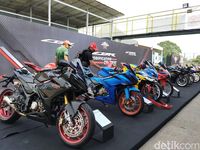 Aksi Gading Marten Ratusan Bikers Honda Cbr Di Sentul