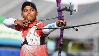 Hendra Purnama berhasil meraih medali emas setelah mengalahkan atlet panahan Myanmar Htike Lin Oo.