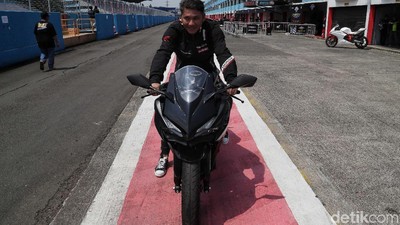 Gading Marten Bikin Indonesia CBR Race Day Makin Meriah