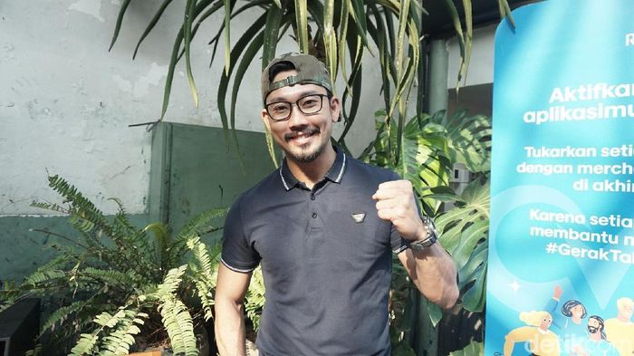 Denny Sumargo Denny Sumargo