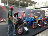 Aksi Gading Marten & Ratusan Bikers Honda CBR di Sentul