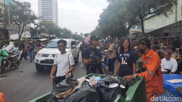 Awalnya Tugas Kampus, 3 Mahasiswa UI Ketagihan Bersih-bersih di CFD