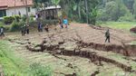 Ini Penampakan Pergerakan Tanah di Bandung Barat