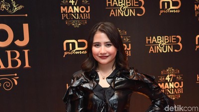 Minggu Pagi Lihat Senyuman Manis dari Prilly Latuconsina