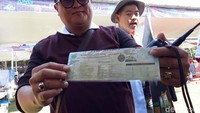 Leverici menambahkan, bahwa ia tidak menutup kemungkinan untuk menjual mobil tersebut. Mengingat ia sudah memperbaharui surat-surat mobil dan masih atas nama Gus Dur. Foto: Pradito Rida Pertana