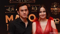 Jadi sebenarnya kalian pacaran atau nggak sih? Foto: Noel/detikHOT